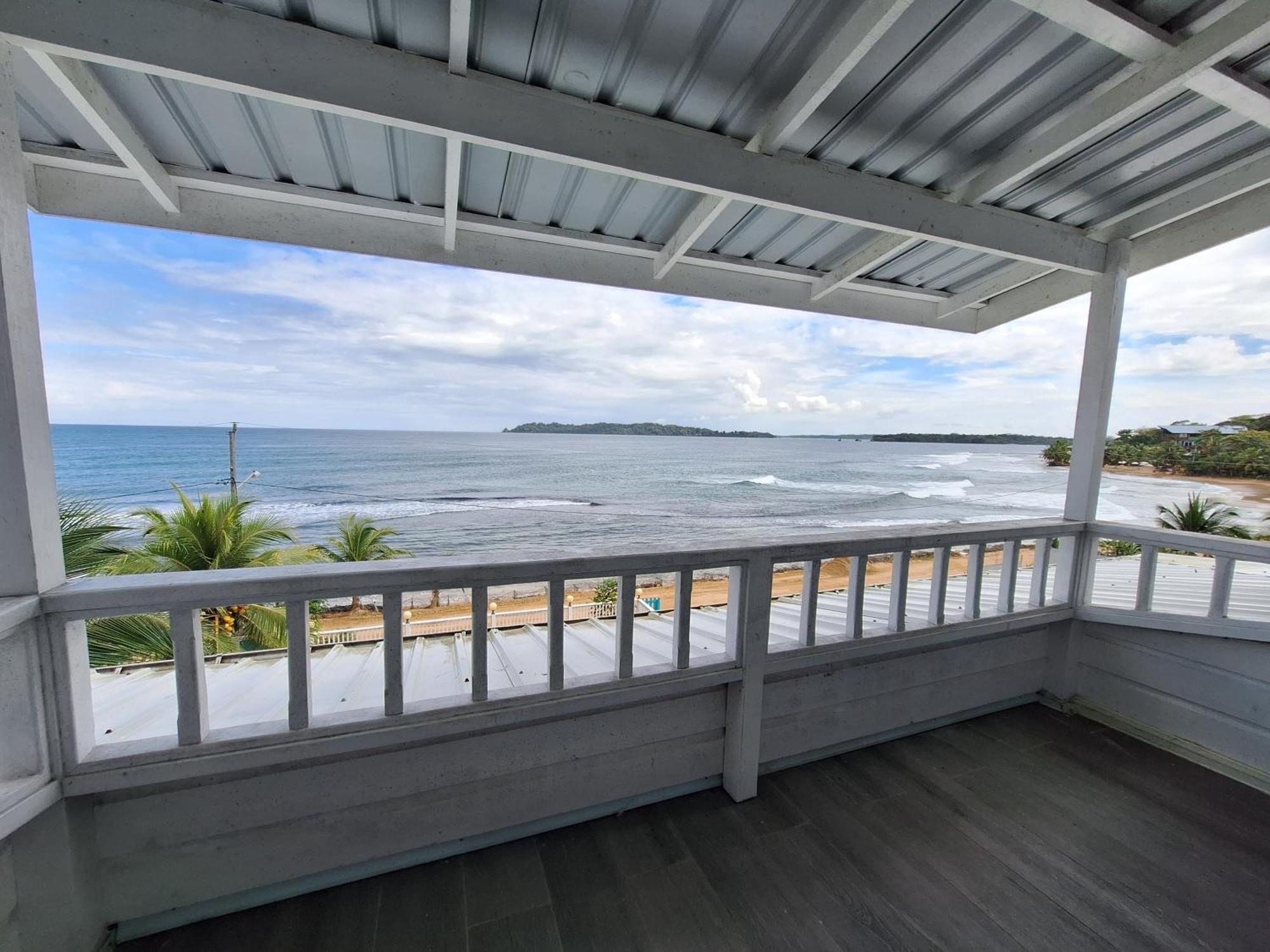Paunch Beach Retreat Bocas del Toro Exterior foto